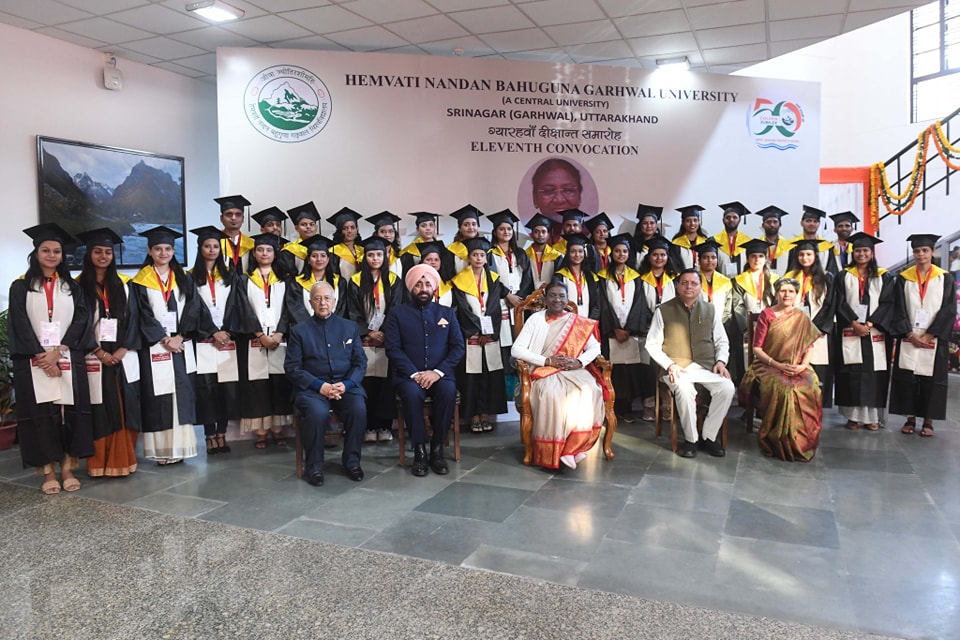 राष्ट्रपति श्रीमती द्रौपदी मुर्मु ने 59 दीक्षार्थियों को स्वर्ण पदक प्रदान किए